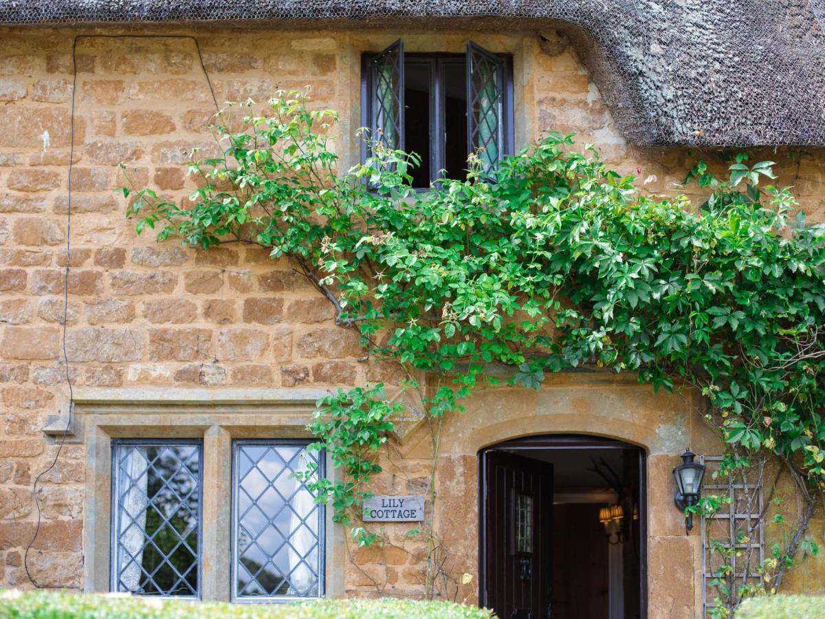 Lily Cottage Tew Exteriér fotografie